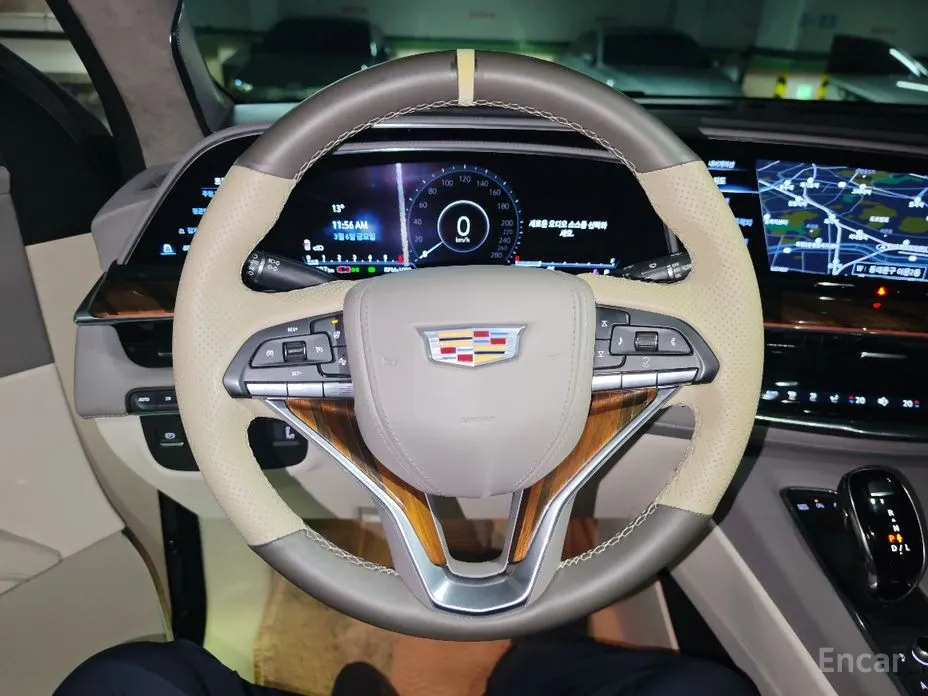 Фото 16 - Cadillac Escalade