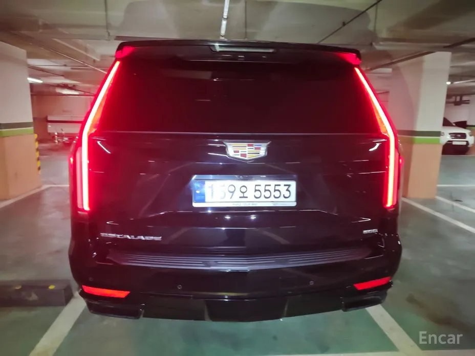 Фото 2 - Cadillac Escalade