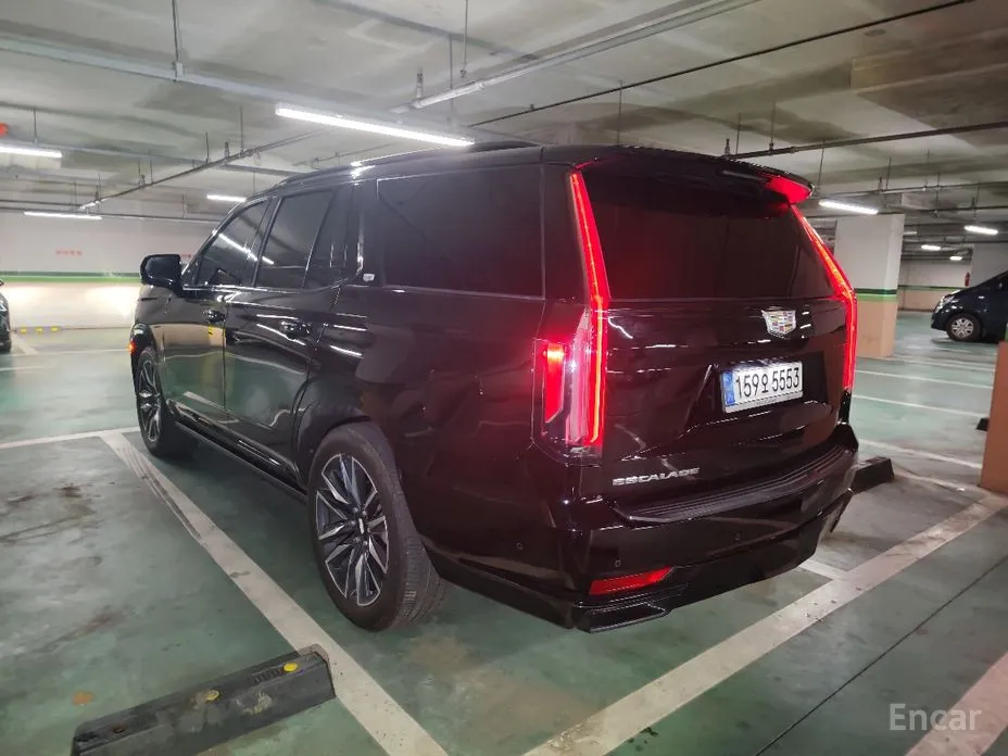 Фото 5 - Cadillac Escalade