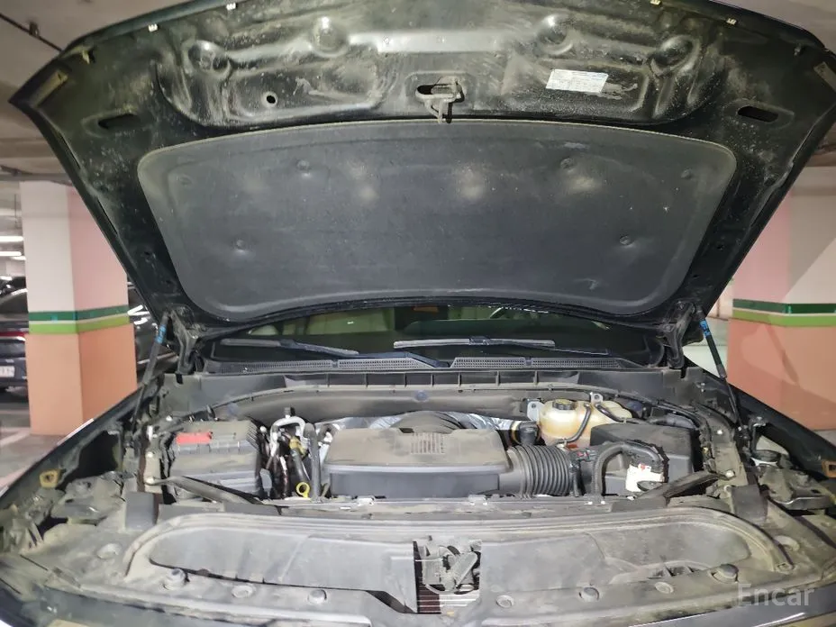 Фото 8 - Cadillac Escalade