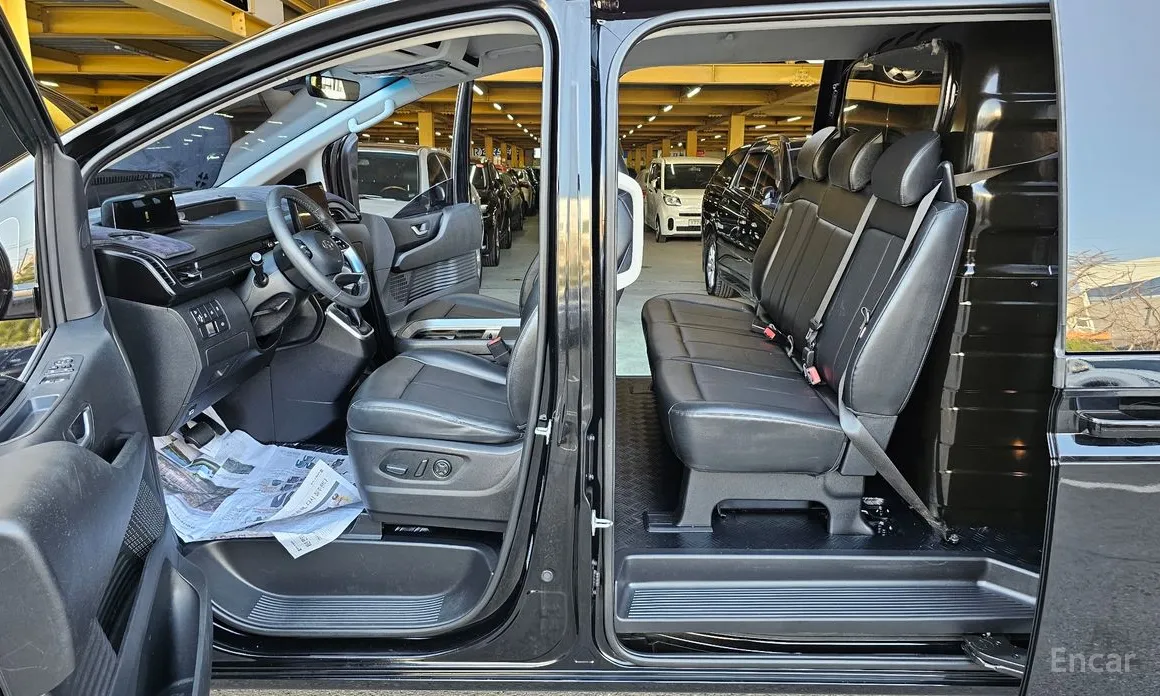 Фото 18 - Hyundai Staria