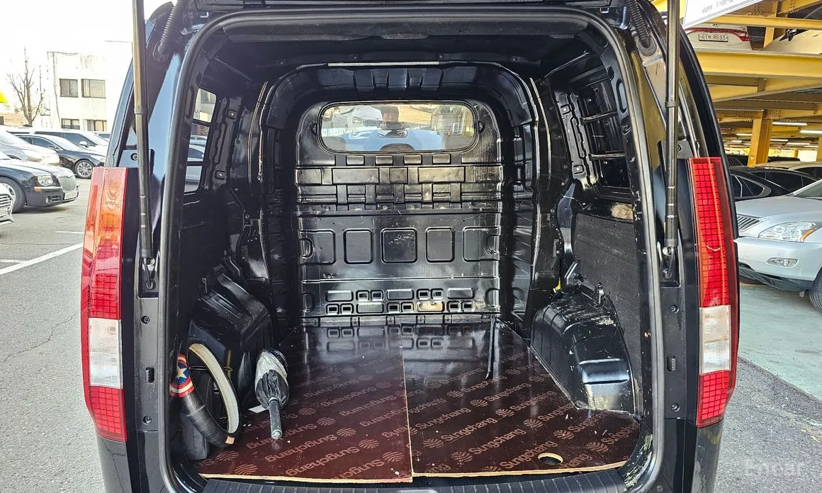 Фото 19 - Hyundai Staria