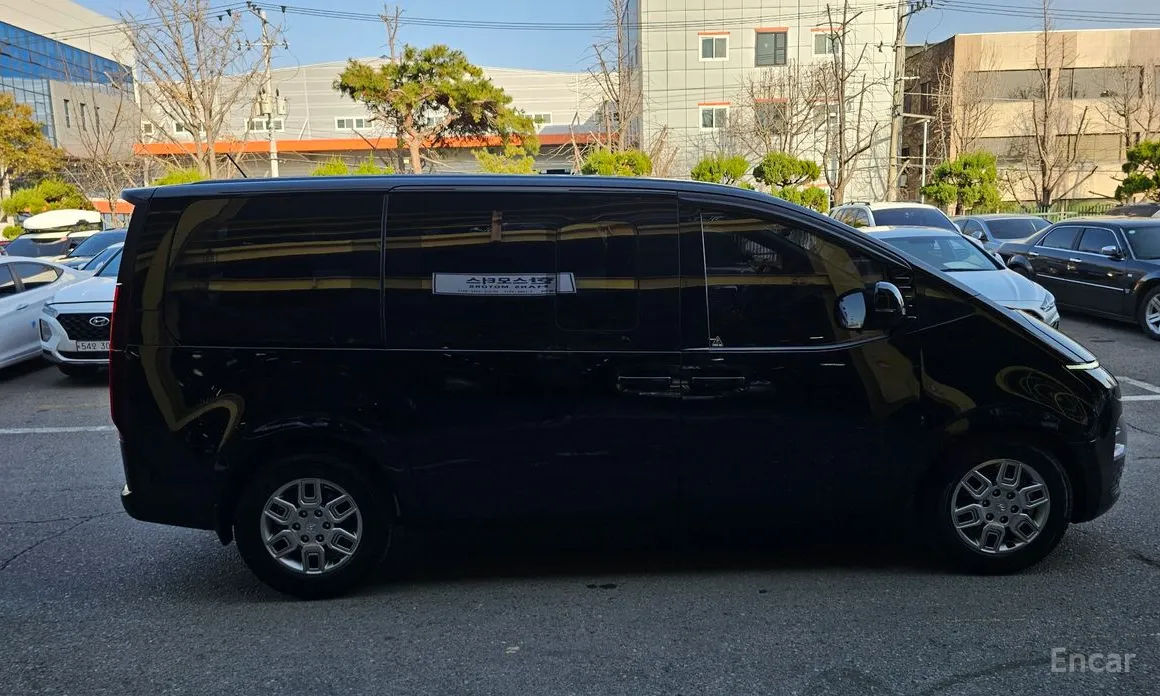 Фото 7 - Hyundai Staria