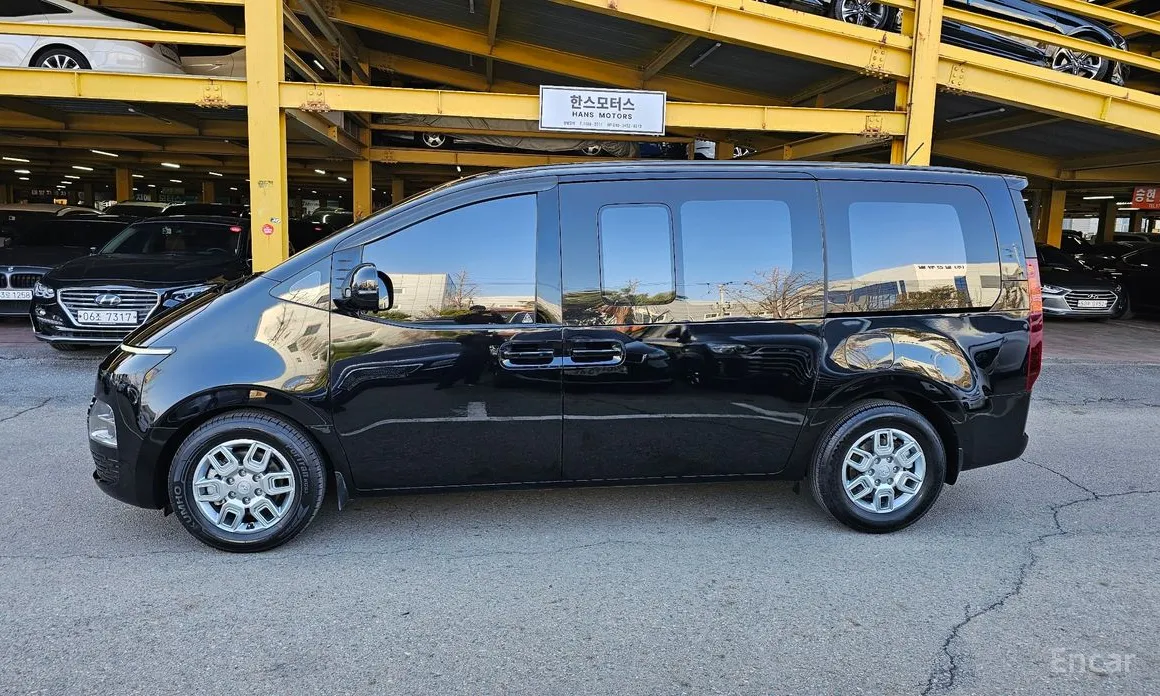 Фото 8 - Hyundai Staria