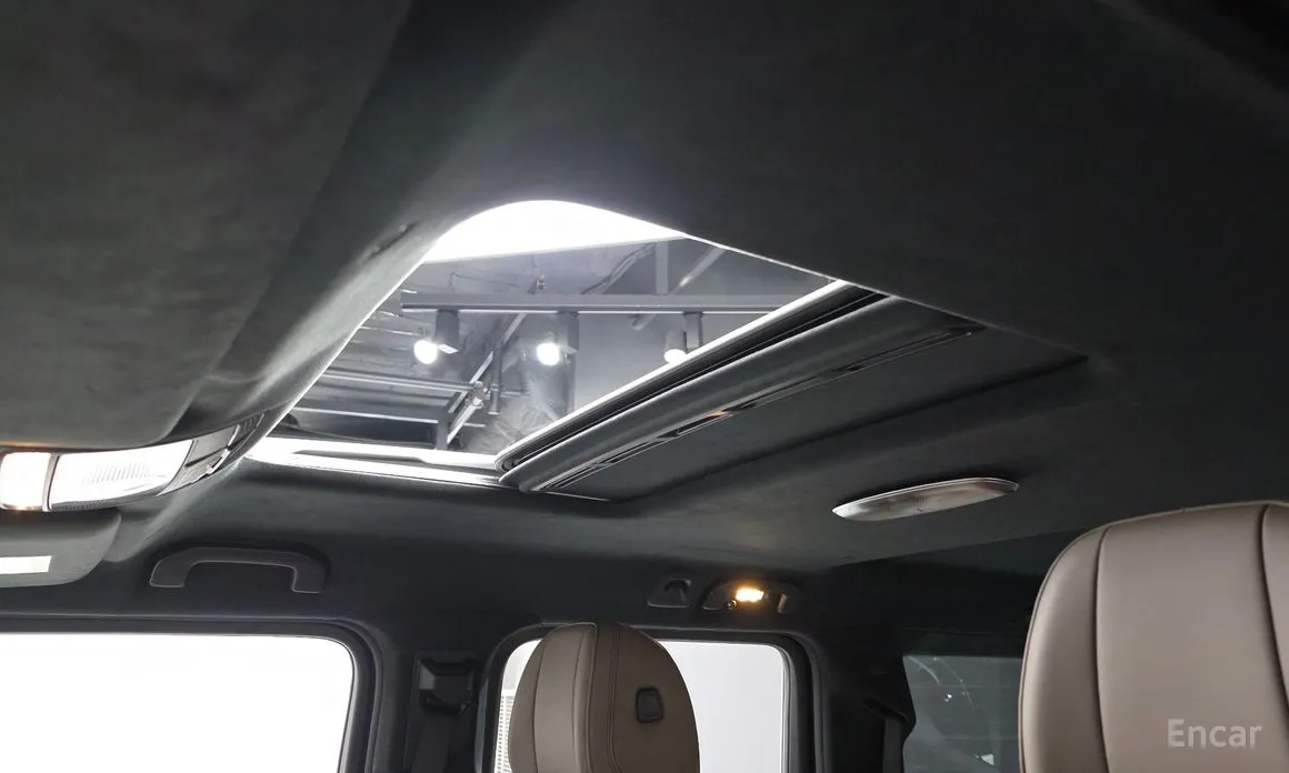 Фото 19 - Mercedes-Benz G-Class