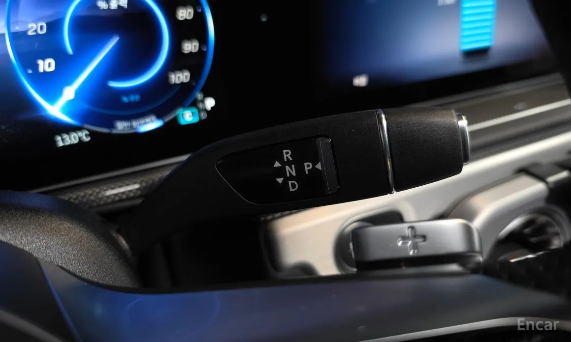 Фото 9 - Mercedes-Benz G-Class