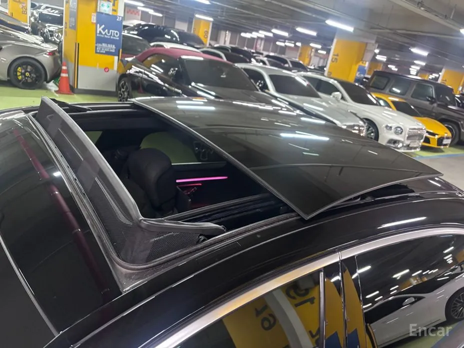 Фото 16 - Mercedes-Benz S-Class