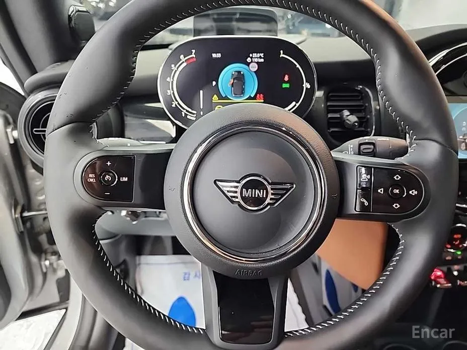 Фото 10 - Mini Cooper Convertible