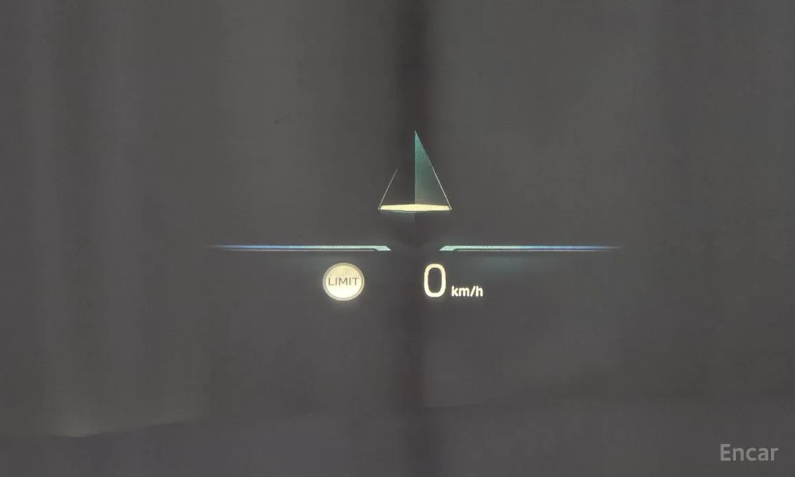 Фото 14 - BMW i4