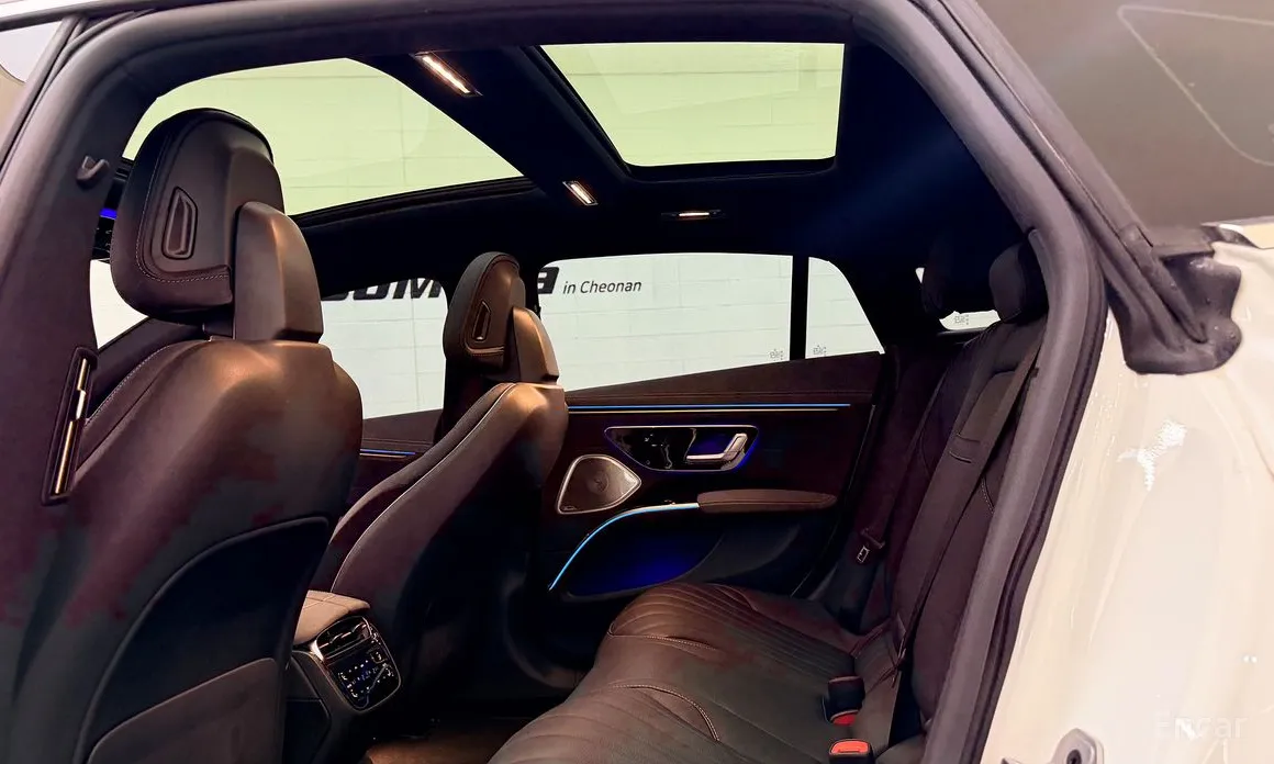 Фото 19 - Mercedes-Benz EQS