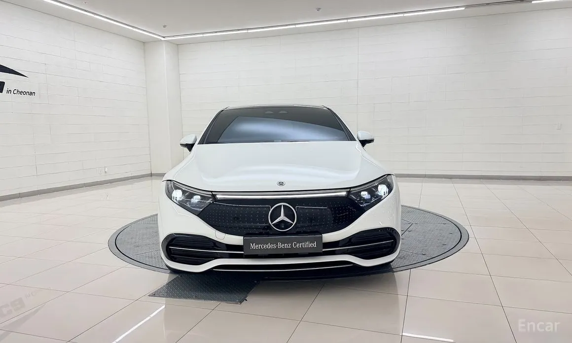 Фото 8 - Mercedes-Benz EQS