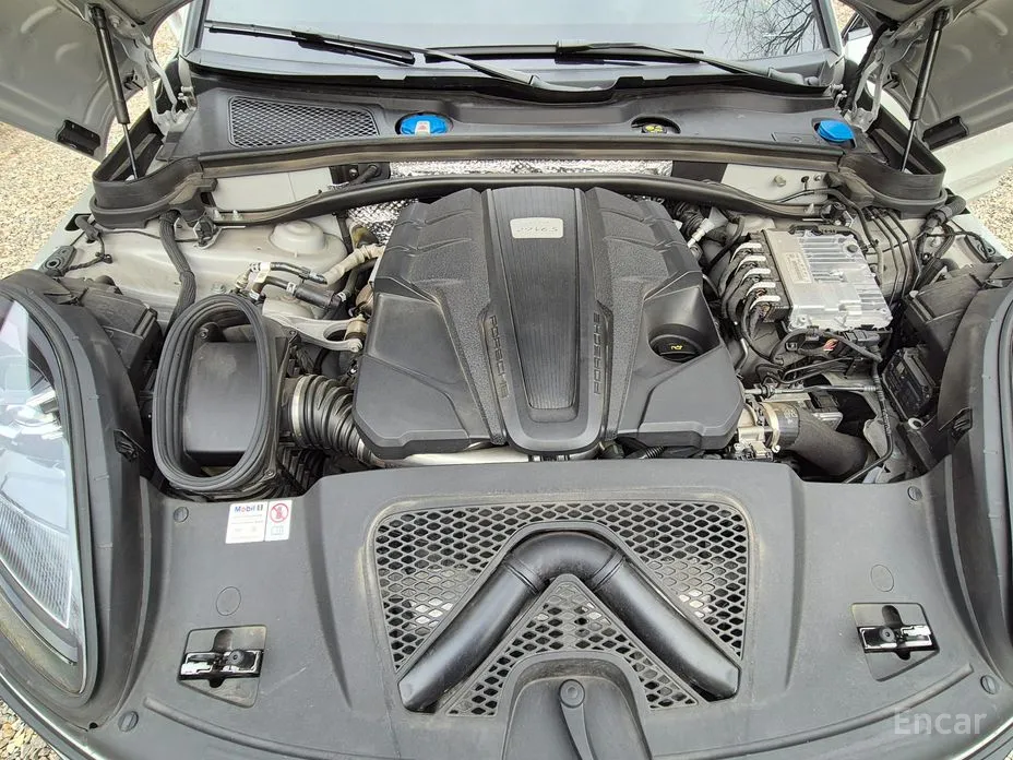 Фото 11 - Porsche Macan