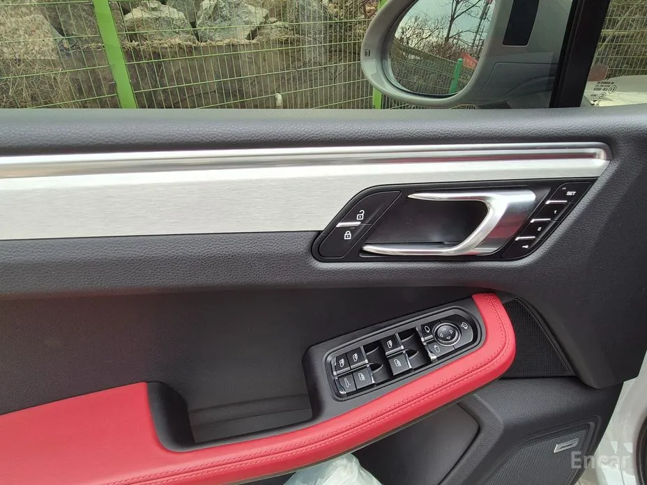 Фото 15 - Porsche Macan