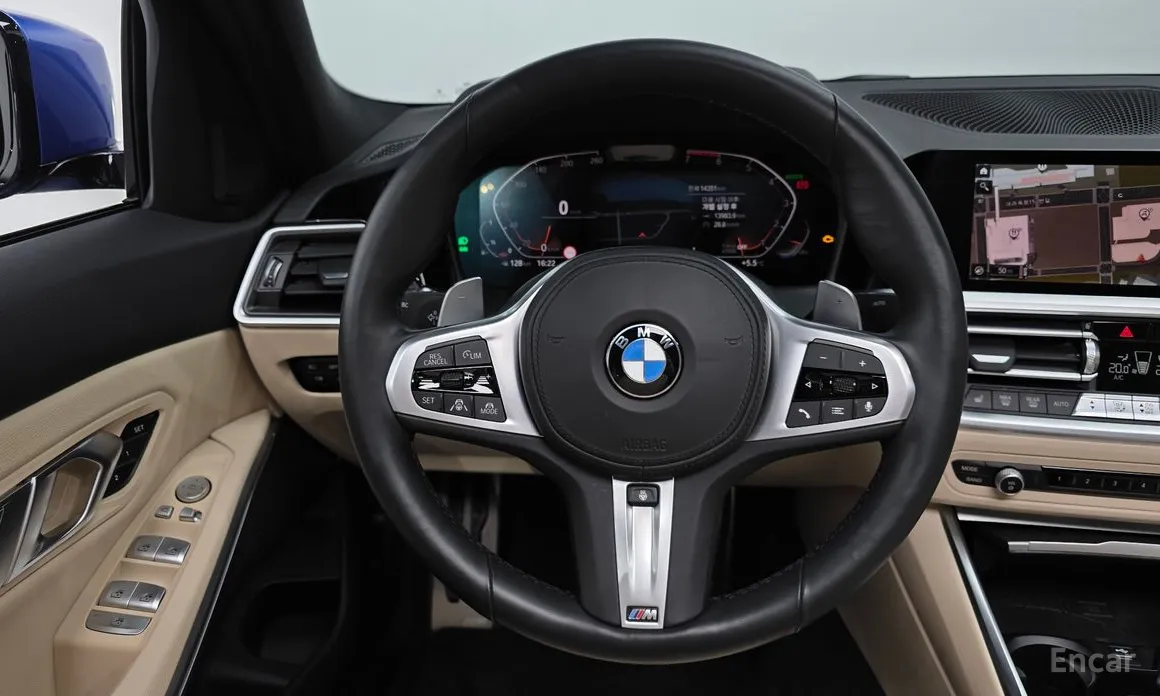 Photo 13 - BMW 3 Series