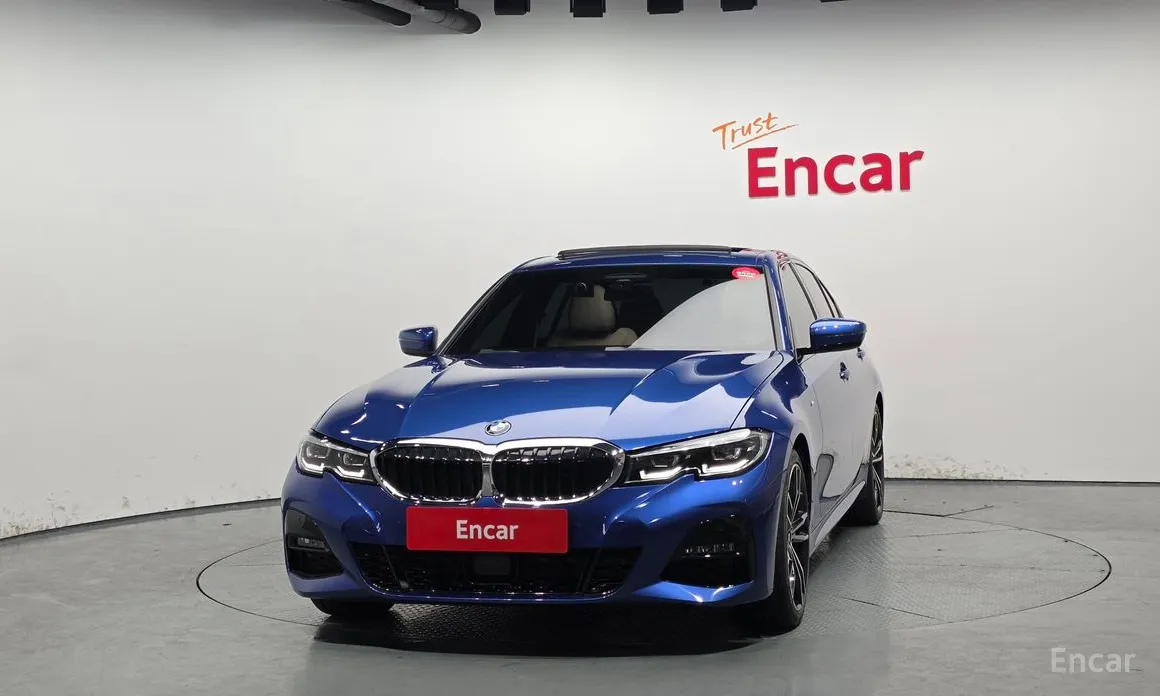 Photo 3 - BMW 3 Series