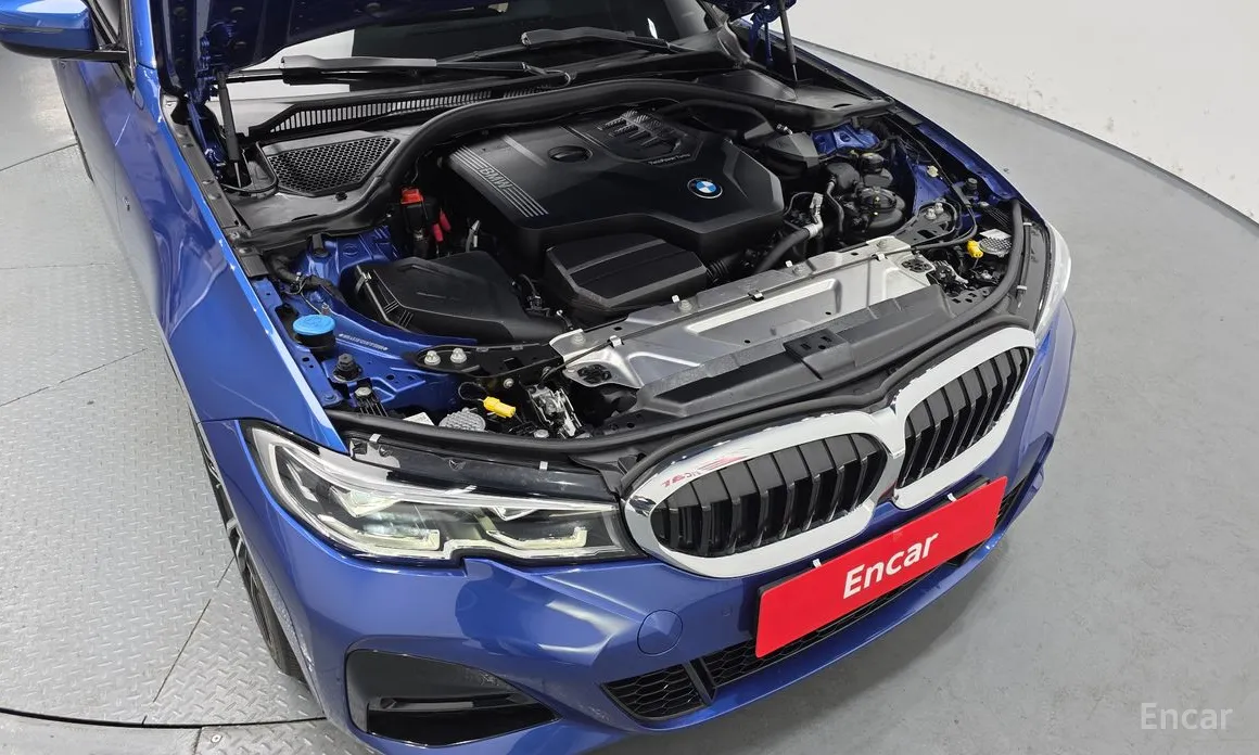 Photo 6 - BMW 3 Series