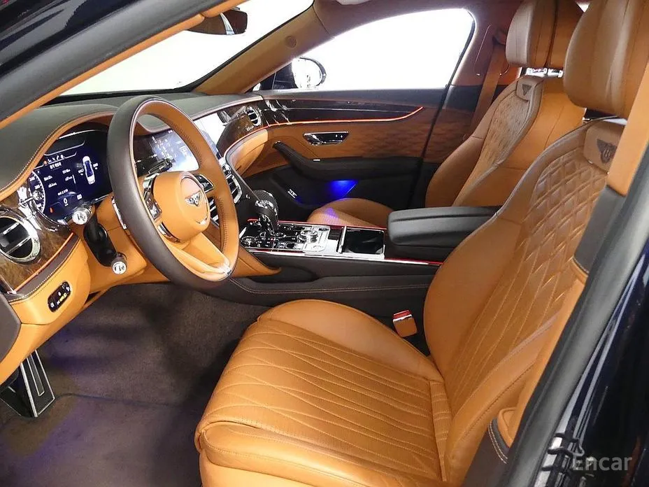 Фото 6 - Bentley Flying Spur