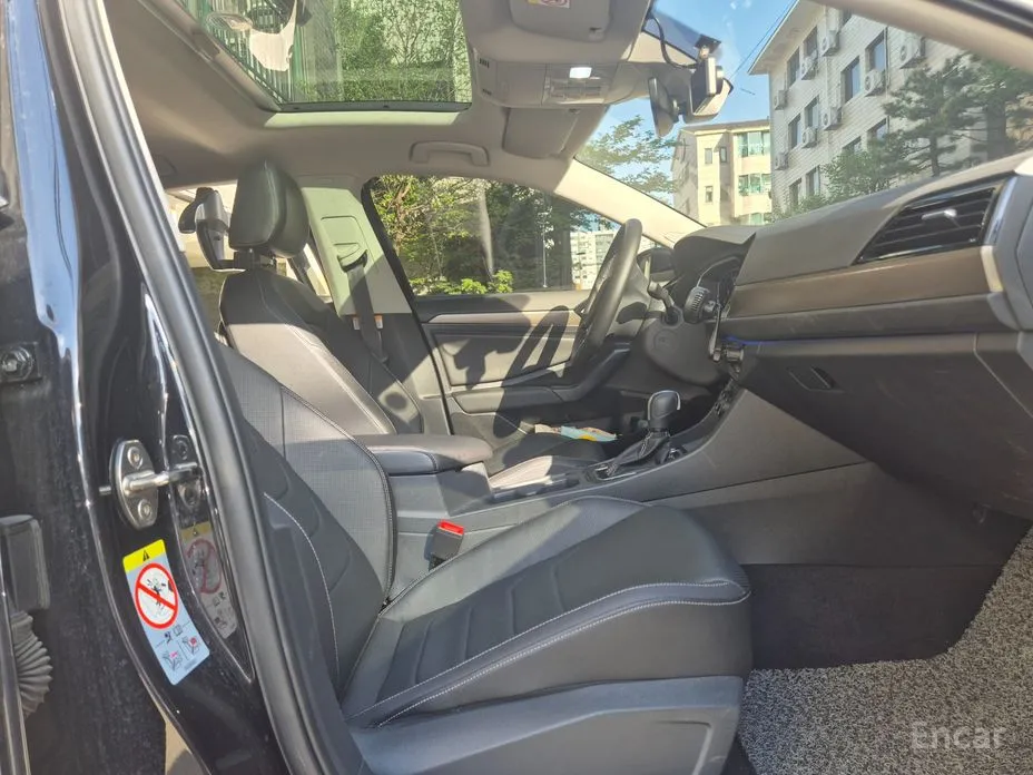 Photo 11 - Volkswagen Jetta