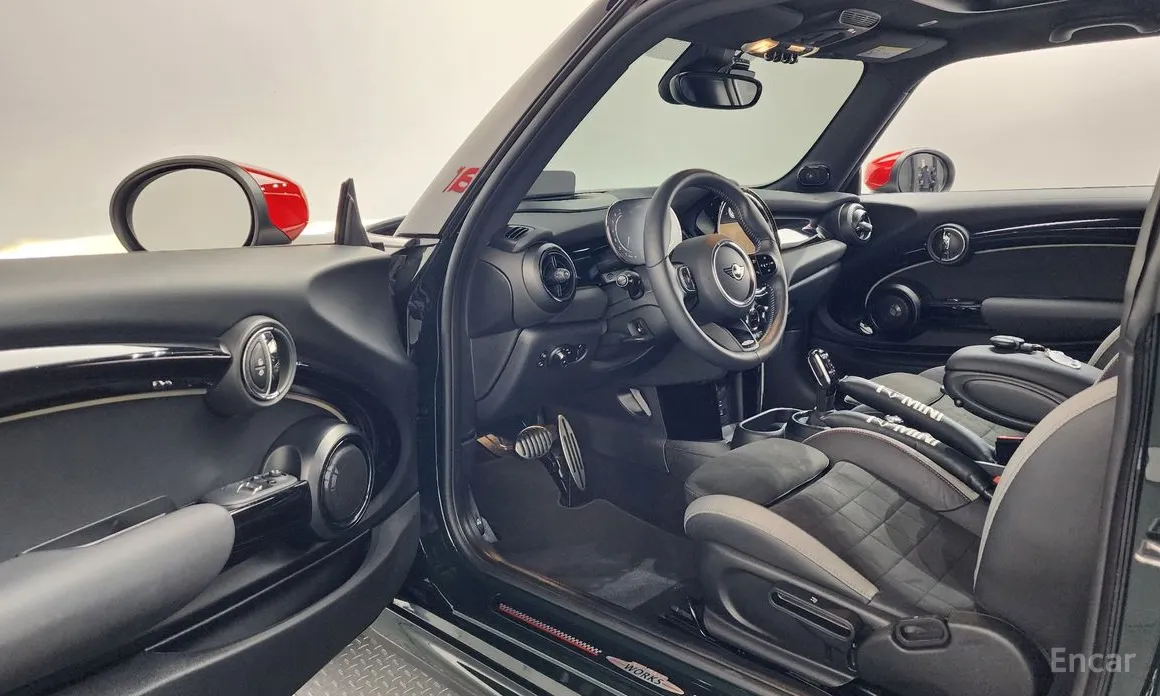 Фото 10 - Mini Cooper