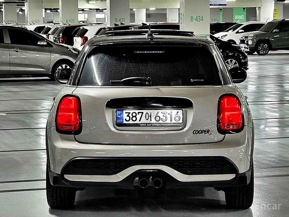 Фото 10 - Mini Cooper