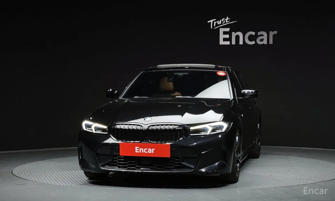 Photo 3 - BMW 3 Series