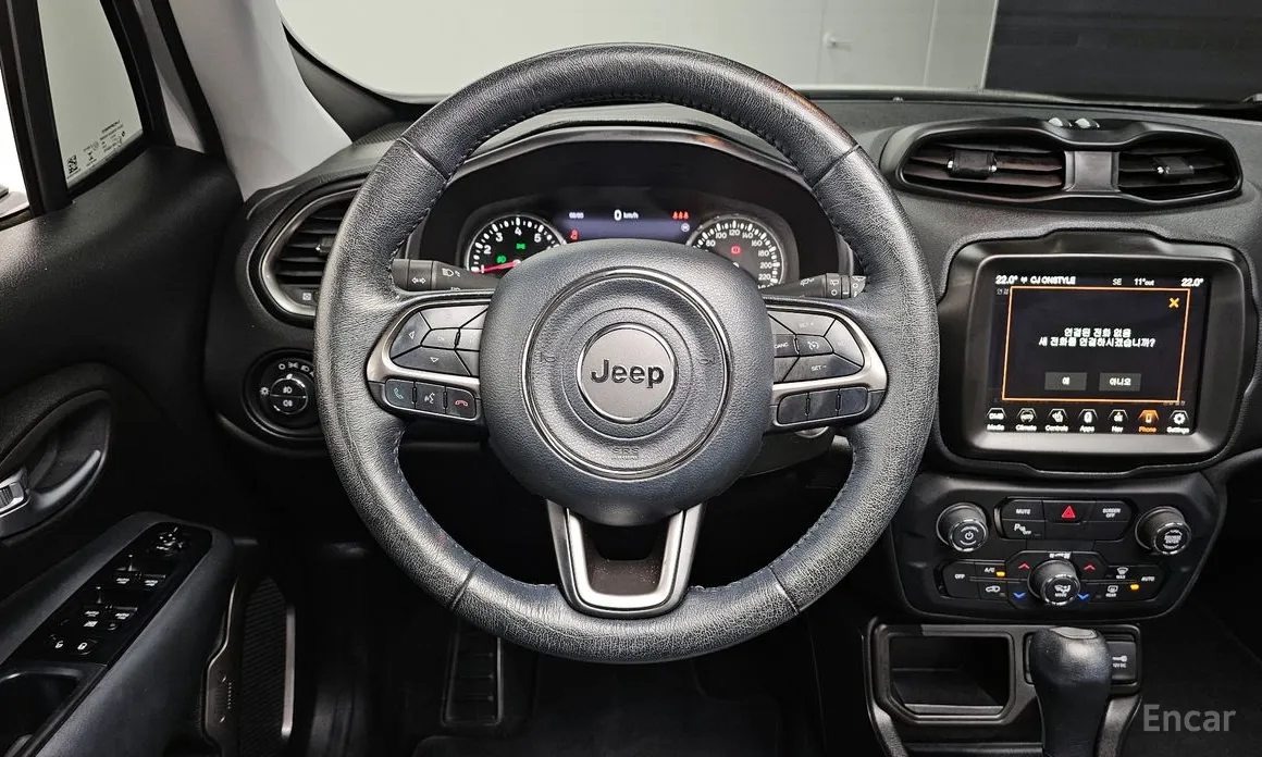 Фото 13 - Jeep Renegade