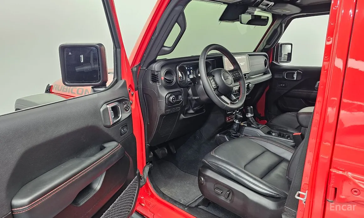 Фото 10 - Jeep Wrangler