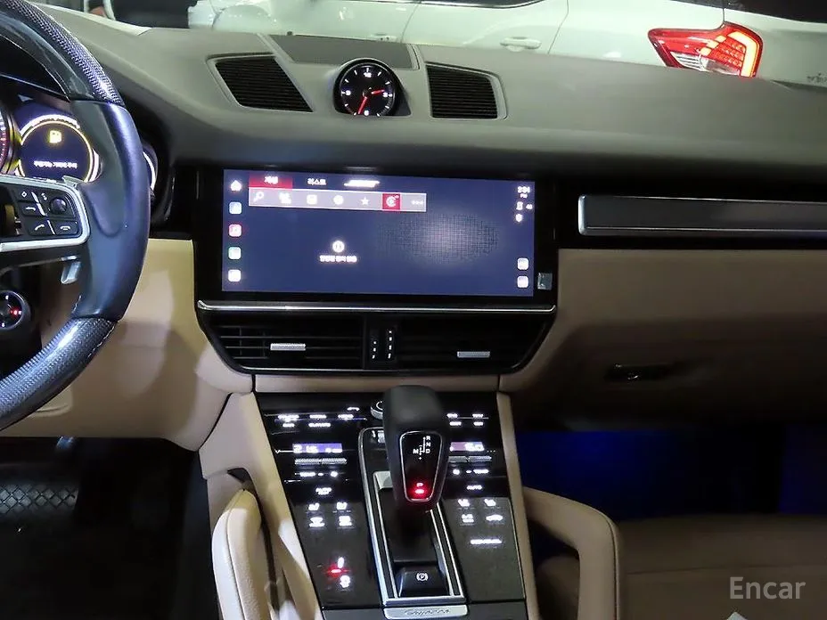 Фото 11 - Porsche Cayenne