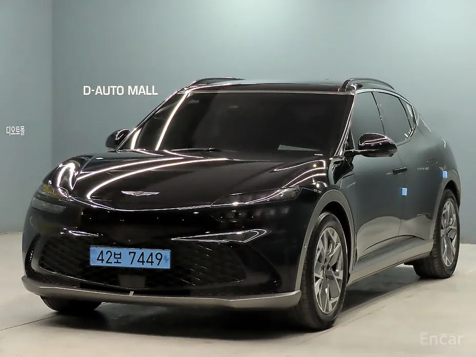 Фото 1 - Genesis GV60