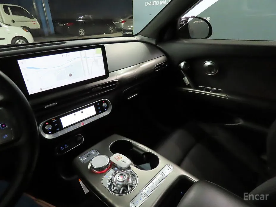 Фото 10 - Genesis GV60