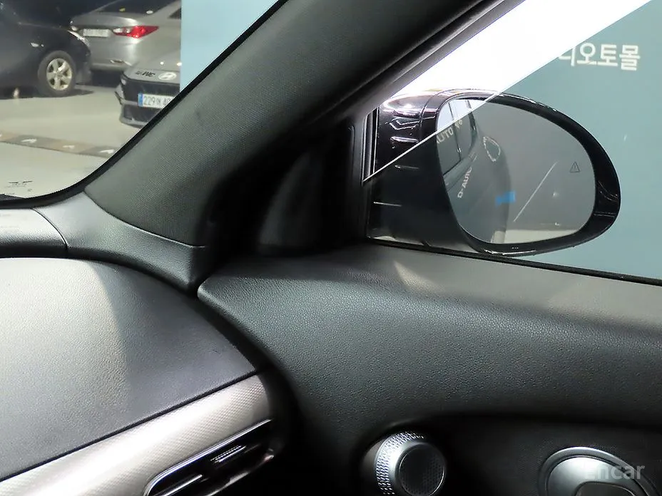 Фото 15 - Genesis GV60