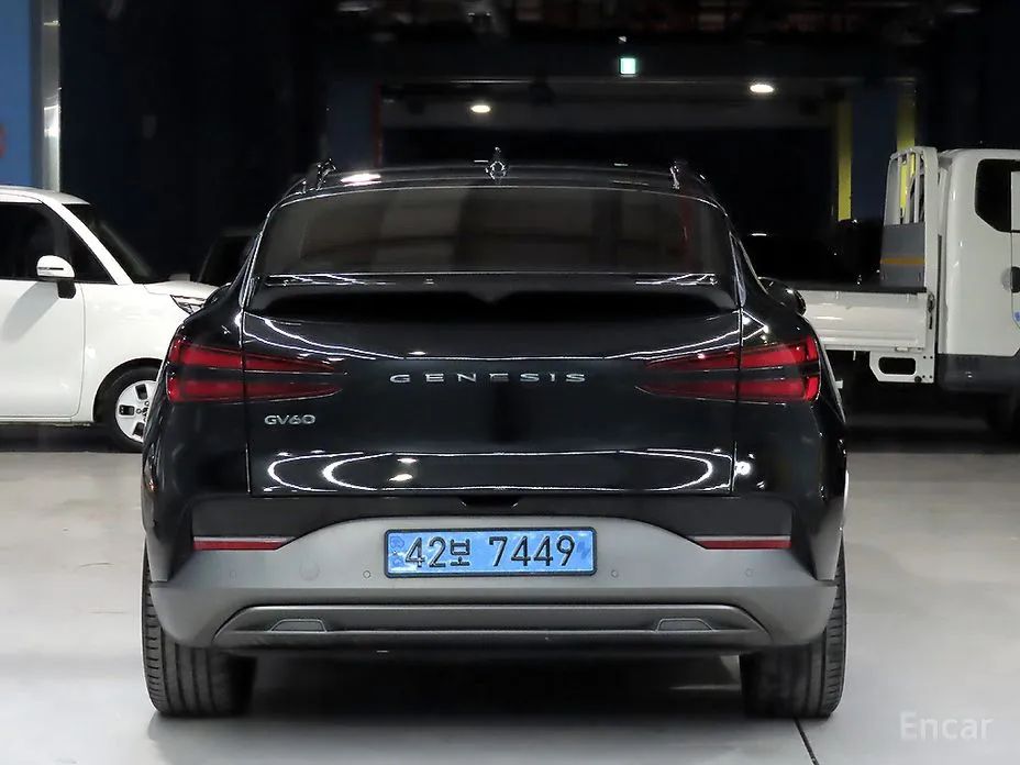 Фото 3 - Genesis GV60