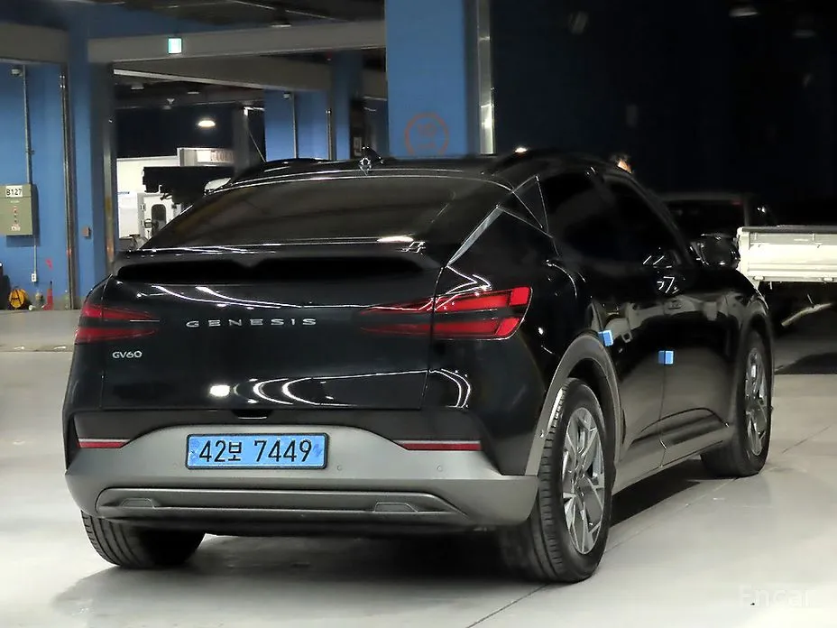 Фото 4 - Genesis GV60