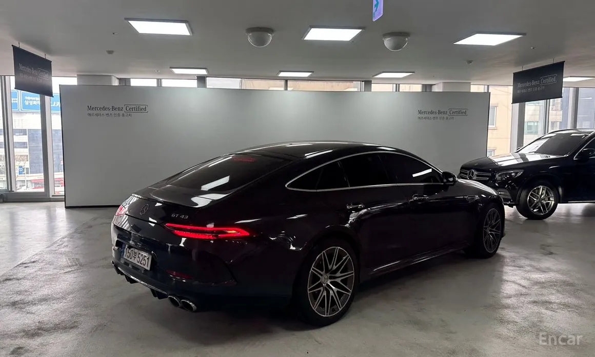 Фото 2 - Mercedes-Benz AMG GT