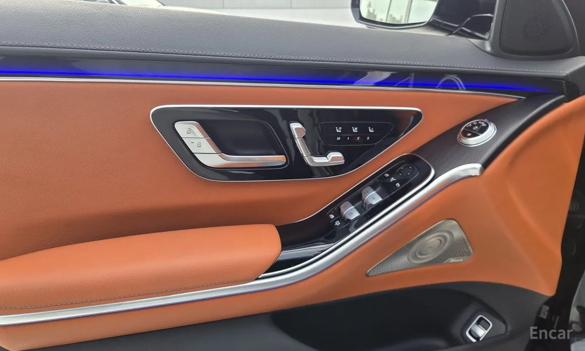 Фото 10 - Mercedes-Benz S-Class