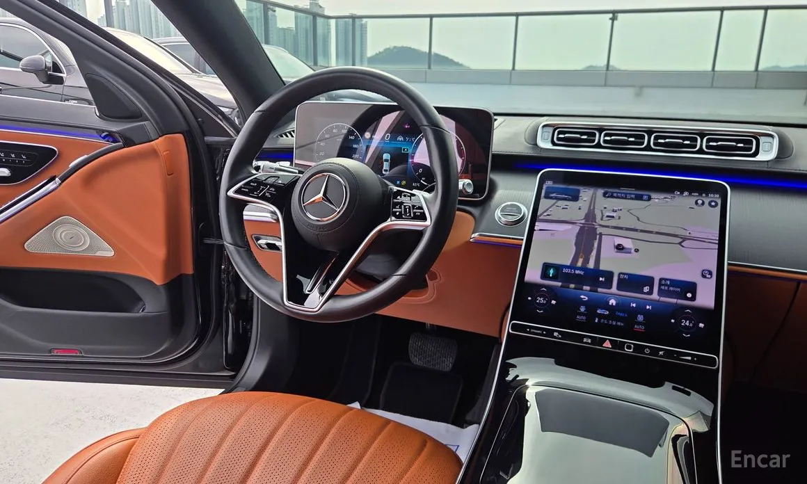 Фото 11 - Mercedes-Benz S-Class