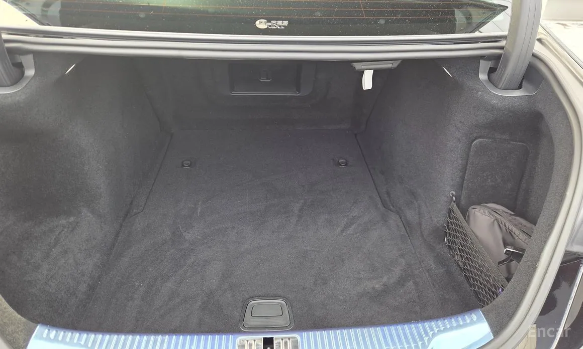 Фото 13 - Mercedes-Benz S-Class