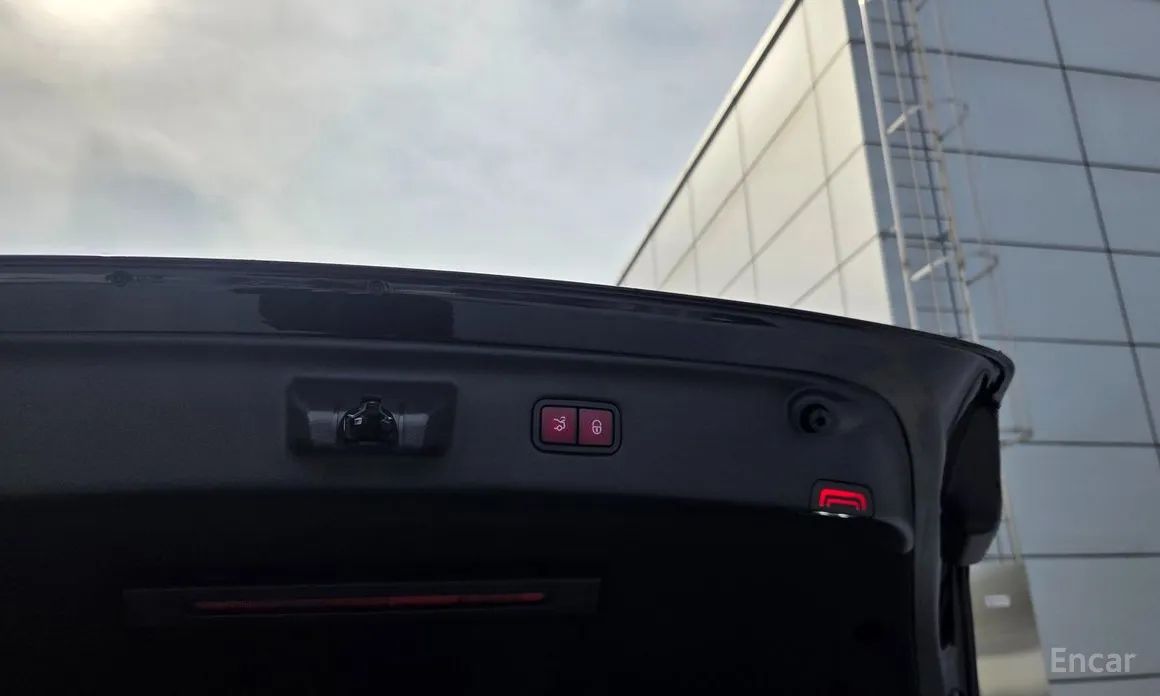 Фото 14 - Mercedes-Benz S-Class