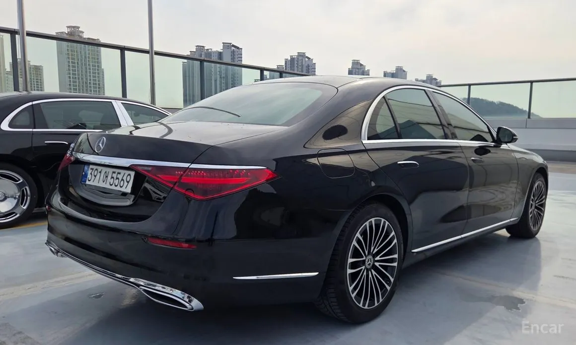 Фото 6 - Mercedes-Benz S-Class