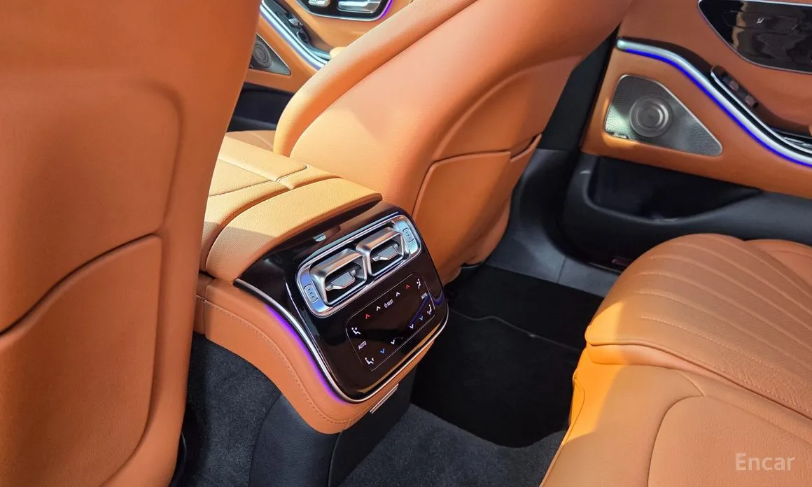 Фото 9 - Mercedes-Benz S-Class