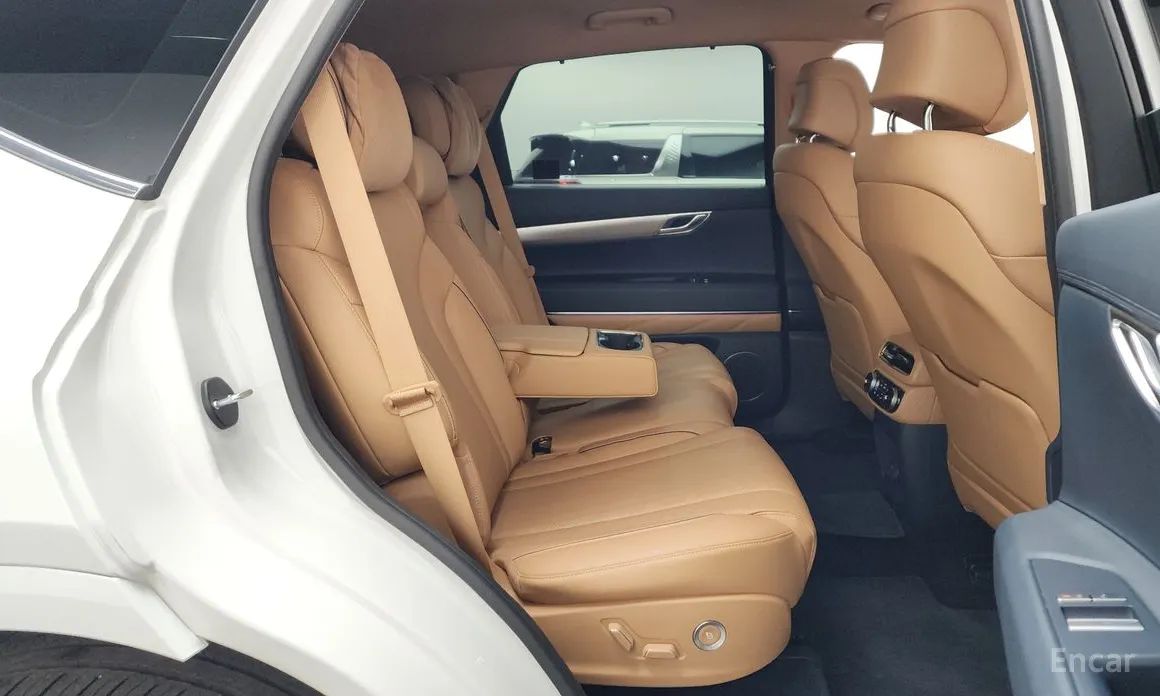 Фото 12 - Genesis GV80