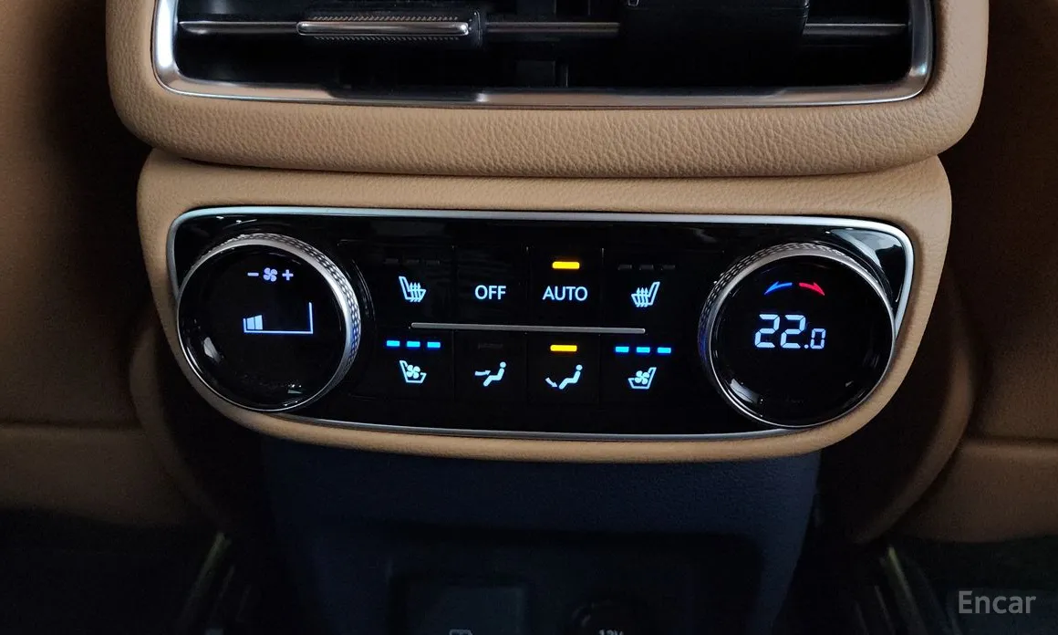 Фото 18 - Genesis GV80