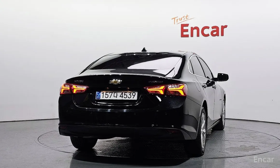 Фото 4 - Chevrolet Malibu