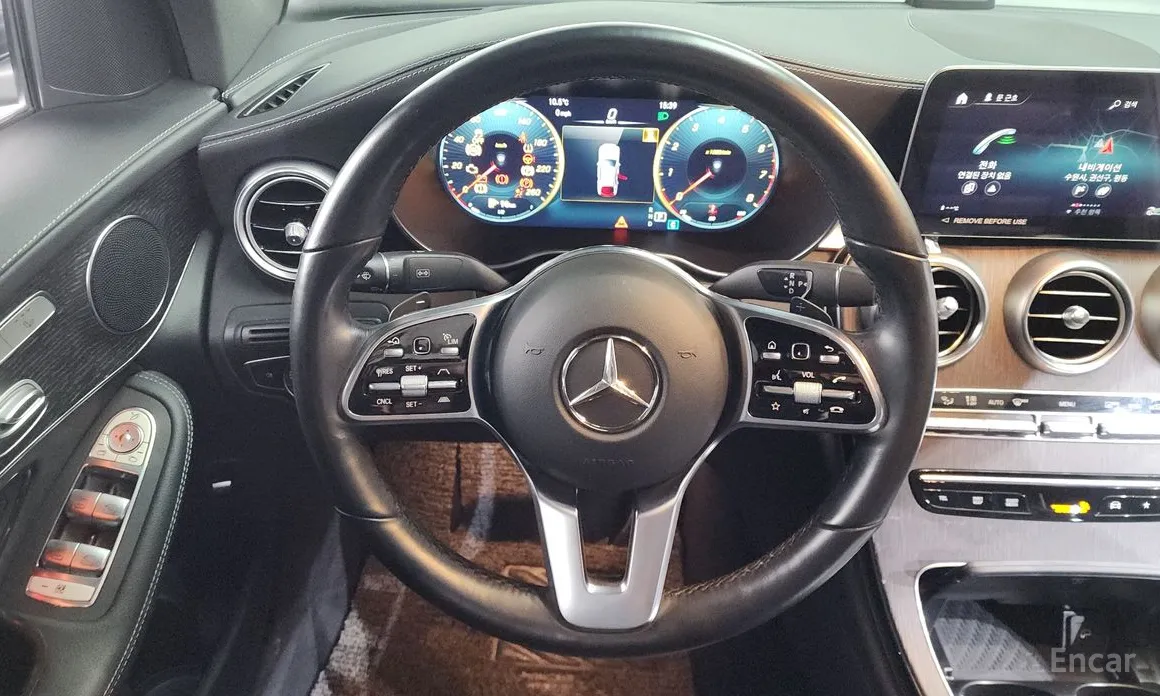 Фото 13 - Mercedes-Benz GLC-Class