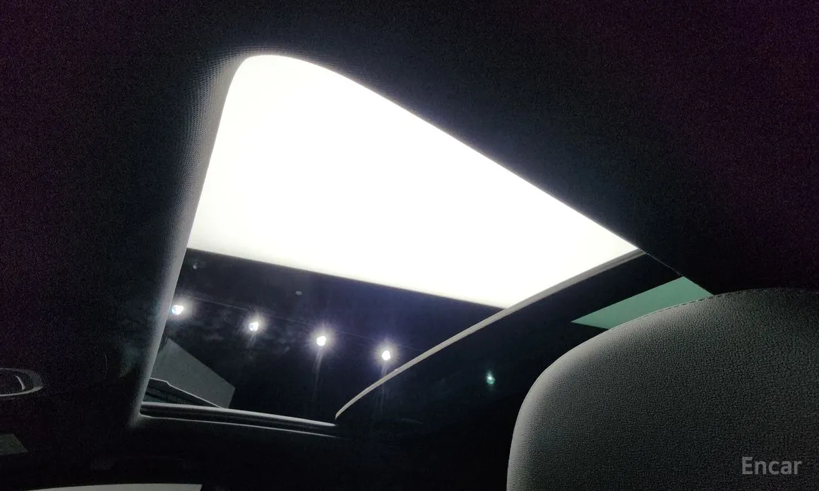 Фото 18 - Audi Q7