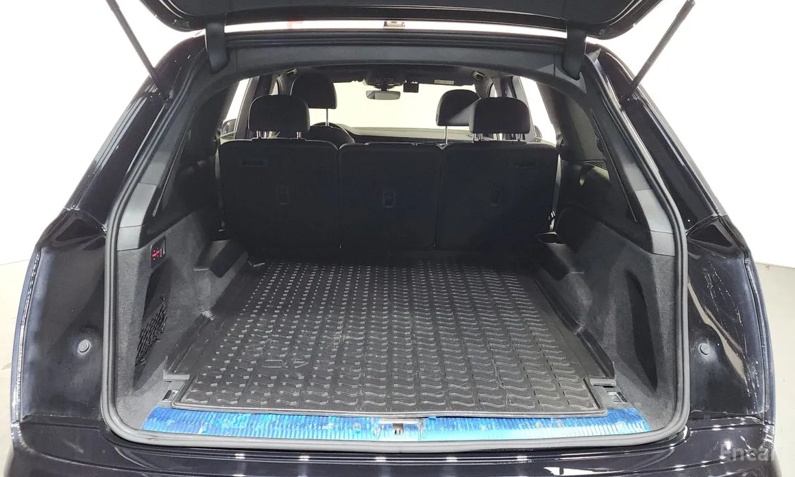 Фото 20 - Audi Q7