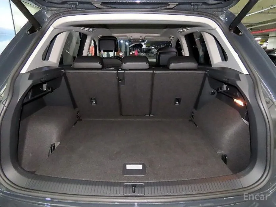 Photo 17 - Volkswagen Tiguan