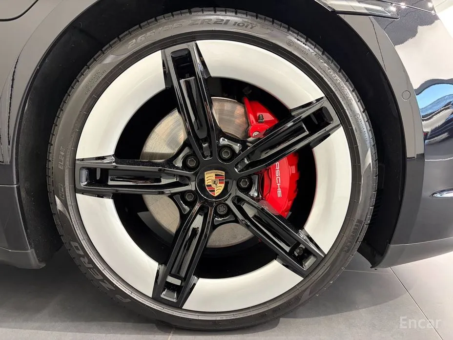 Фото 5 - Porsche Taycan