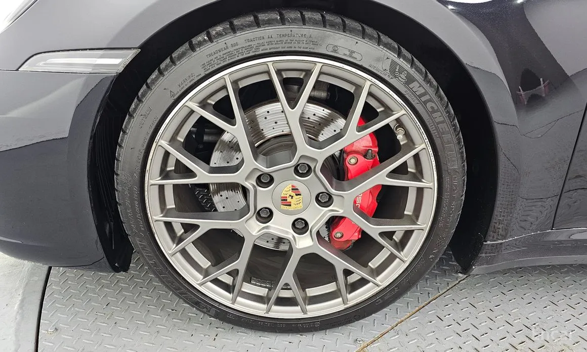 Фото 5 - Porsche 911