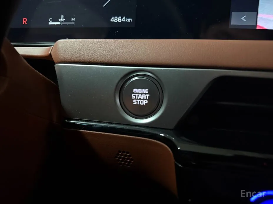 Фото 17 - Kia K8